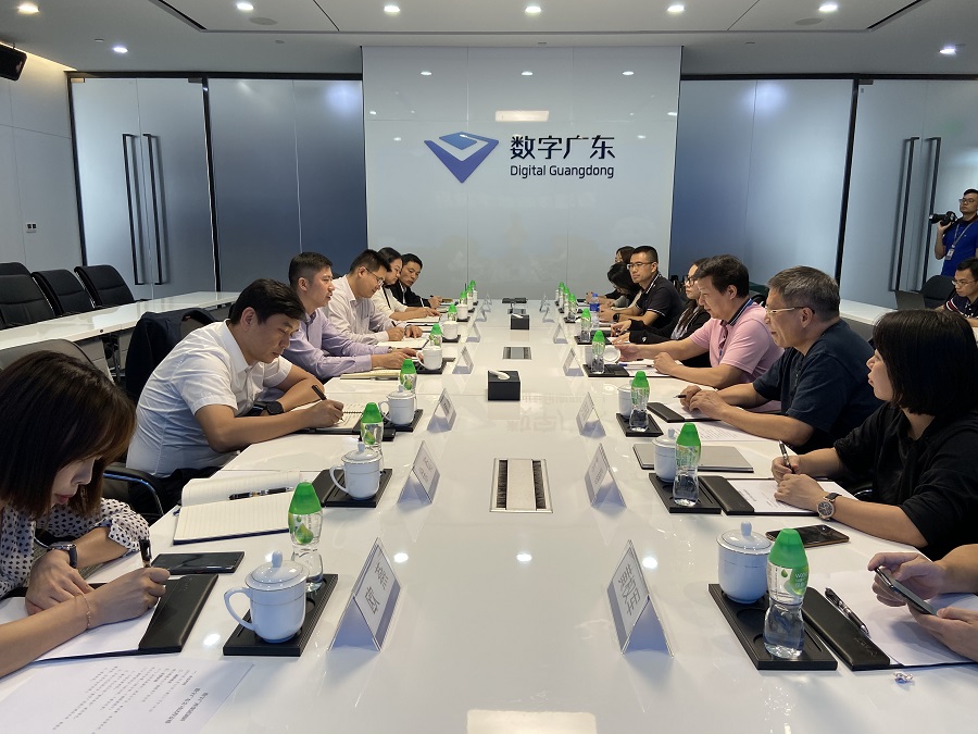 js3333线路检测中心集团执行总裁靳芳一行到数字广东网络建设公司走访互换